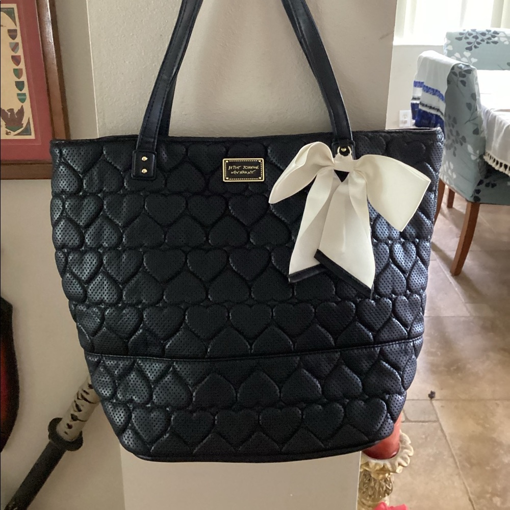 Betsy Johnson  quilted hearts tote bag large black bow